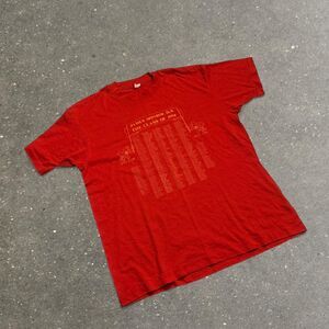 Gildan Men's Red T-shirt